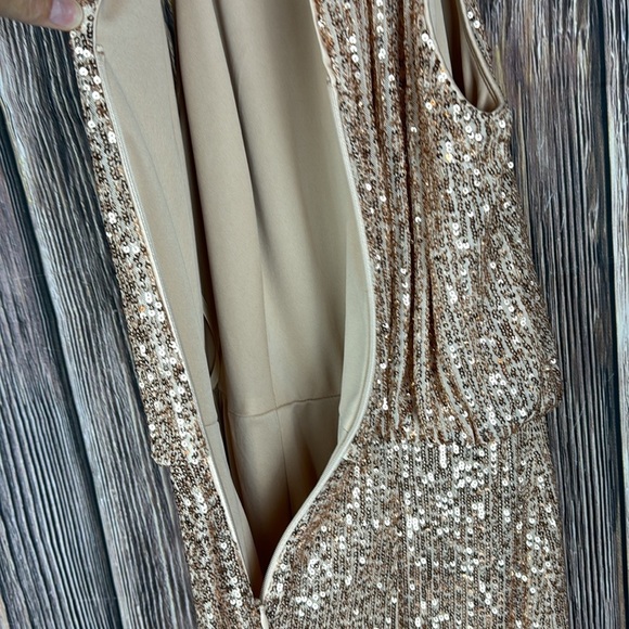 Elegant Rose Gold Sequined Mock Neck Sleeveless Dress- Size 6 - Picture 9 of 11